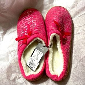 Bebe girls NEW fur lined slippers, pink with silver logo wording; size 4/5